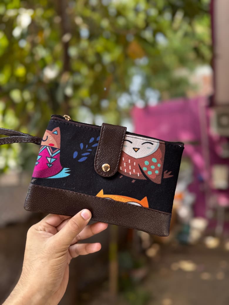 Saheli patti pouch