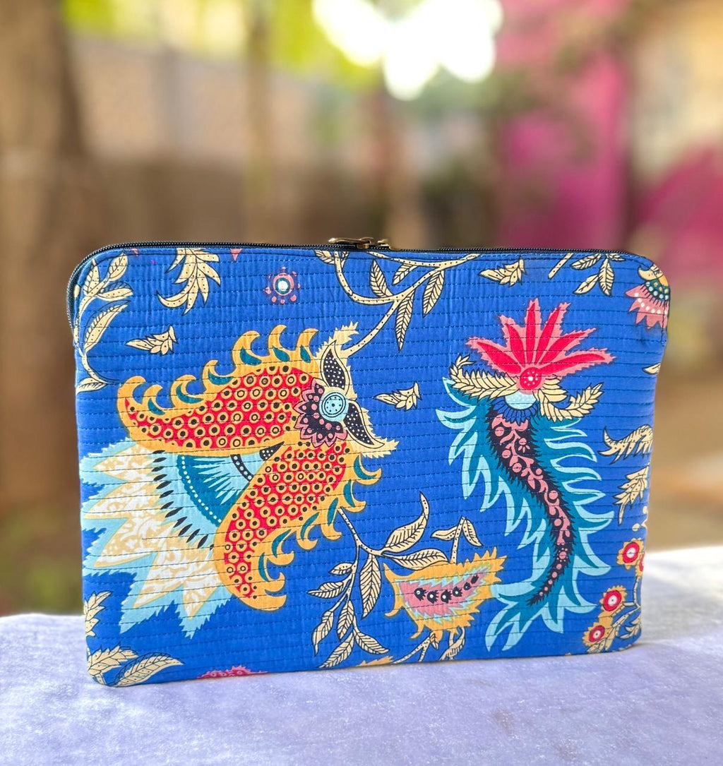 Dragon laptop sleeve