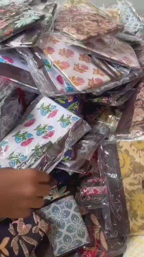 Heritage patti pouch